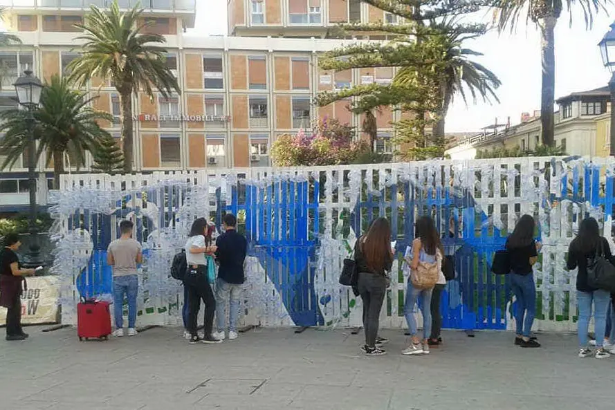 L'installazione in piazza Castello a Sassari