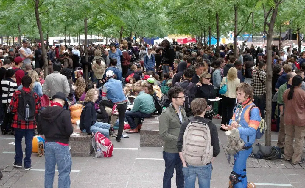 I manifestanti a Zuccotti Park (foto Wikipedia)