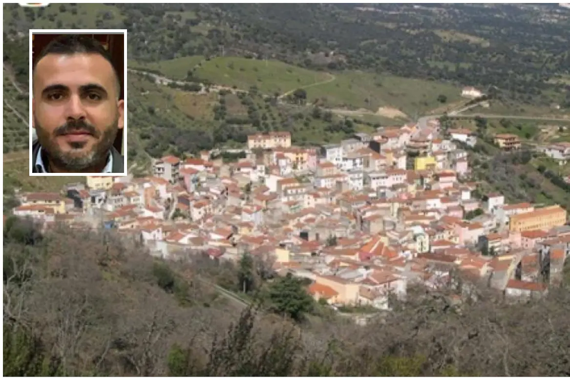 Veduta di Bultei, nel riquadro il sindaco