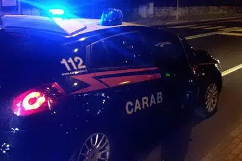 Un'auto dei carabinieri