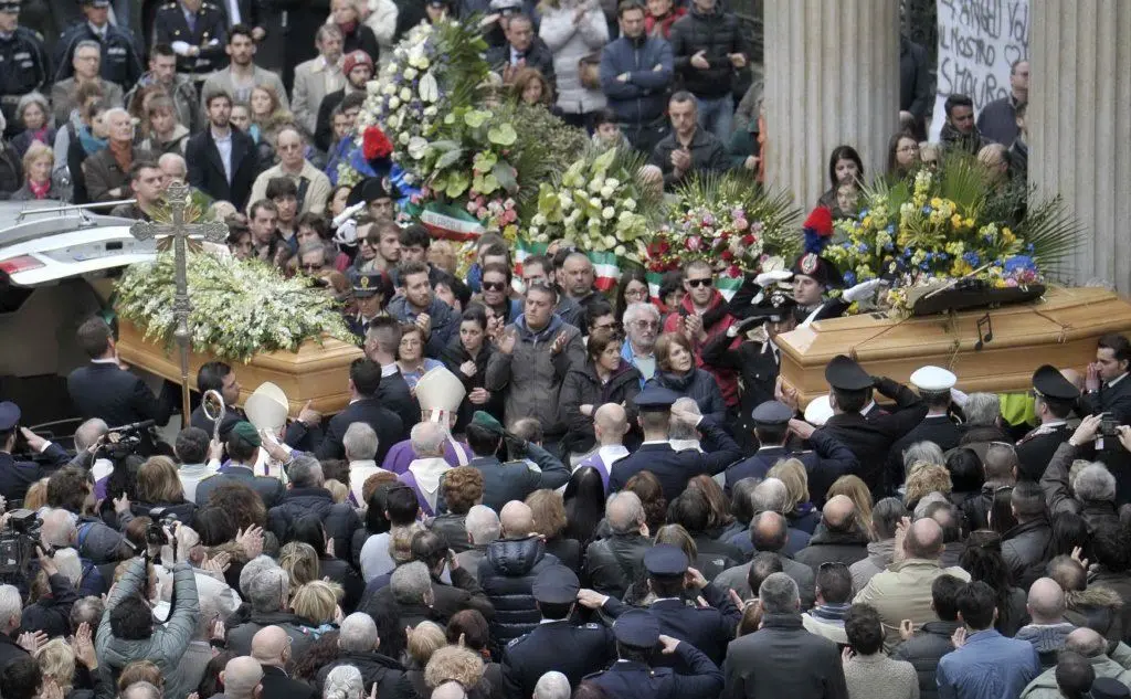 I funerali delle vittime italiane