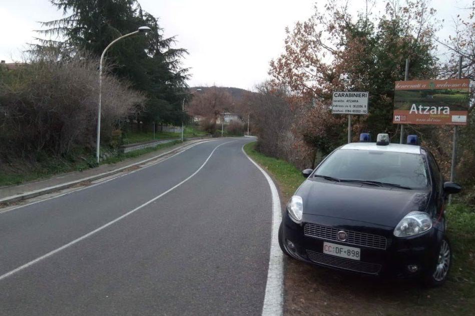 Atzara, allarme olio sulla provinciale: intervengono i carabinieri