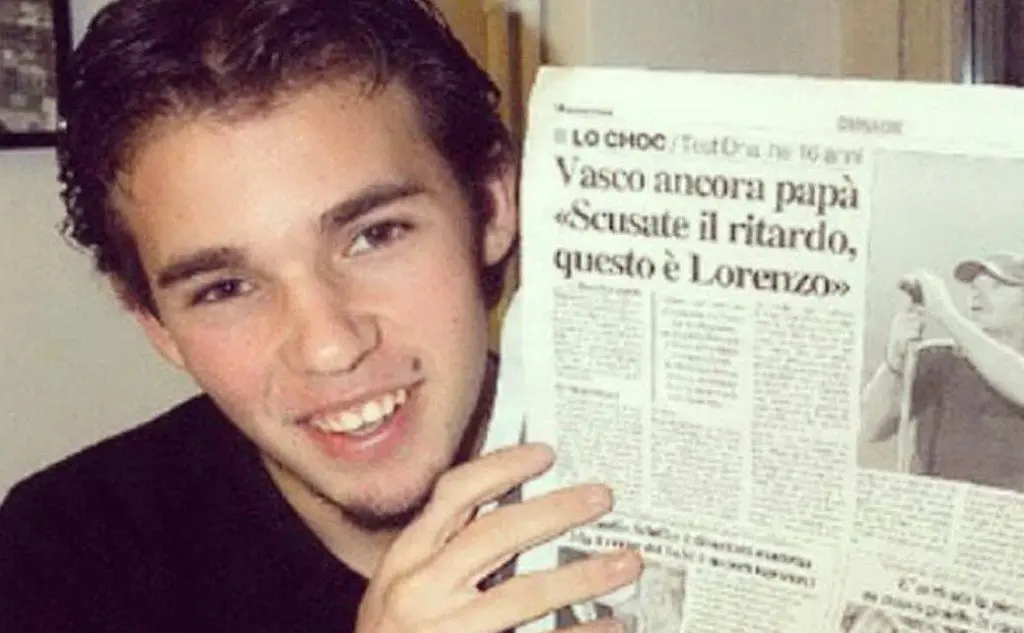 Lorenzo è il frutto dell'amore tra il Blasco e Gabriella Sturani, che ispirò &quot;Gabry&quot;
