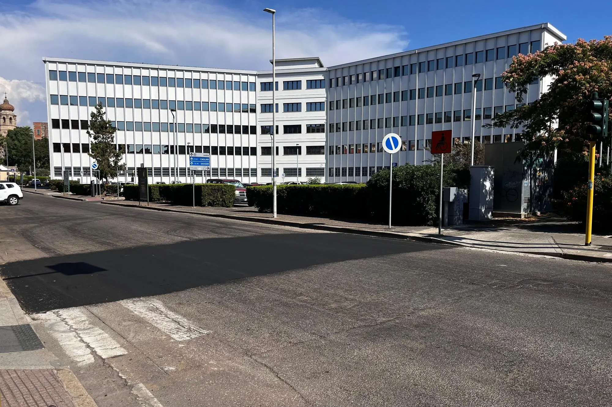 Le strisce pedonali sbiadite di via San Francesco