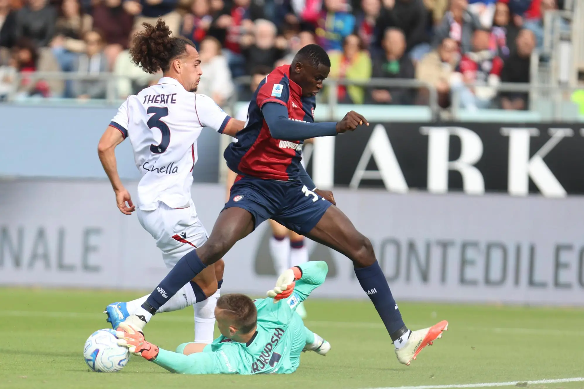 Paul Mendy, attaccante del Cagliari (foto Ansa)