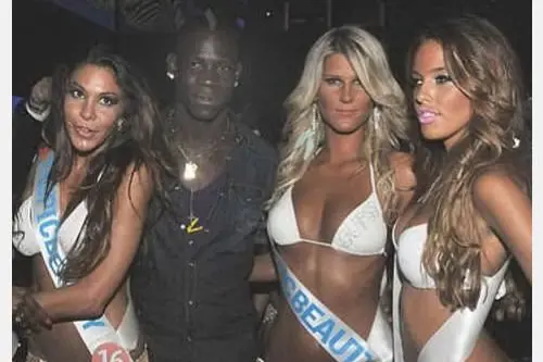 Mario Balotelli a St. Tropez