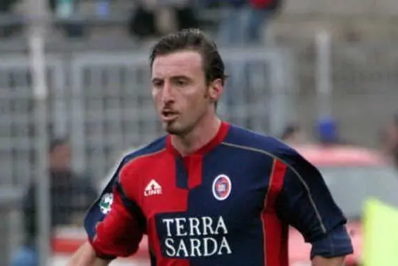 Fabio Macellari con la maglia del Cagliari